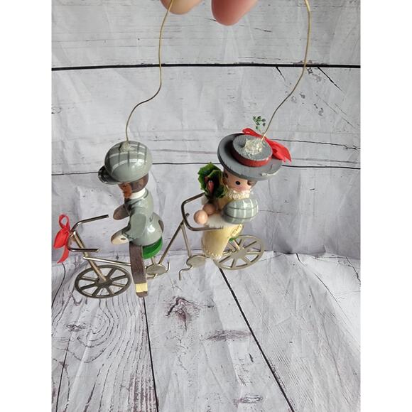 Vintage Kurt S Adler Wood Christmas Ornament 1983 Couple on Tandem Bicycle - Picture 5 of 9